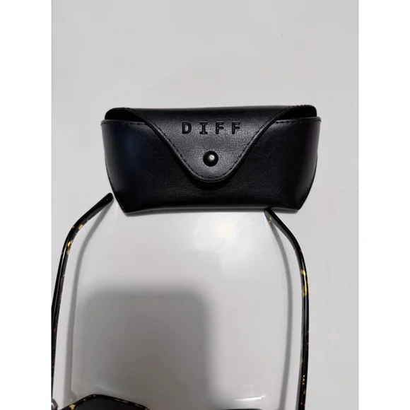 DIFF Billie Polarized Tortoise Sunglasses One Size Brown Black - Picture 10 of 11